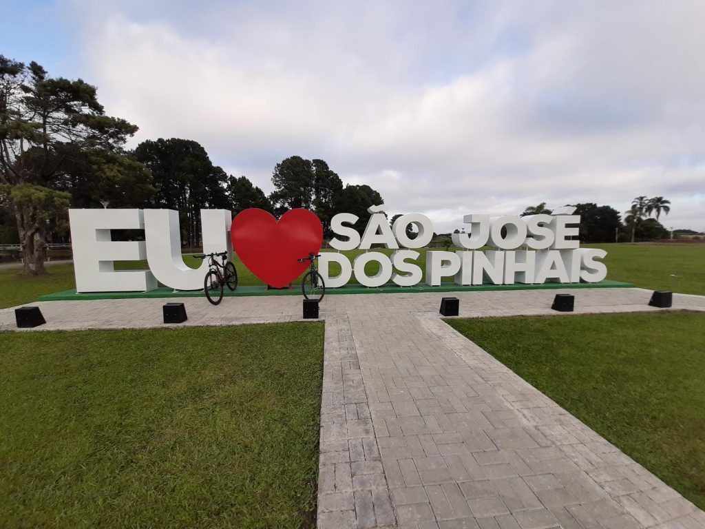 Letreiro Eu amo São José dos Pinhais